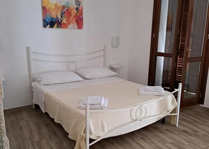 Immacolatella Guest House